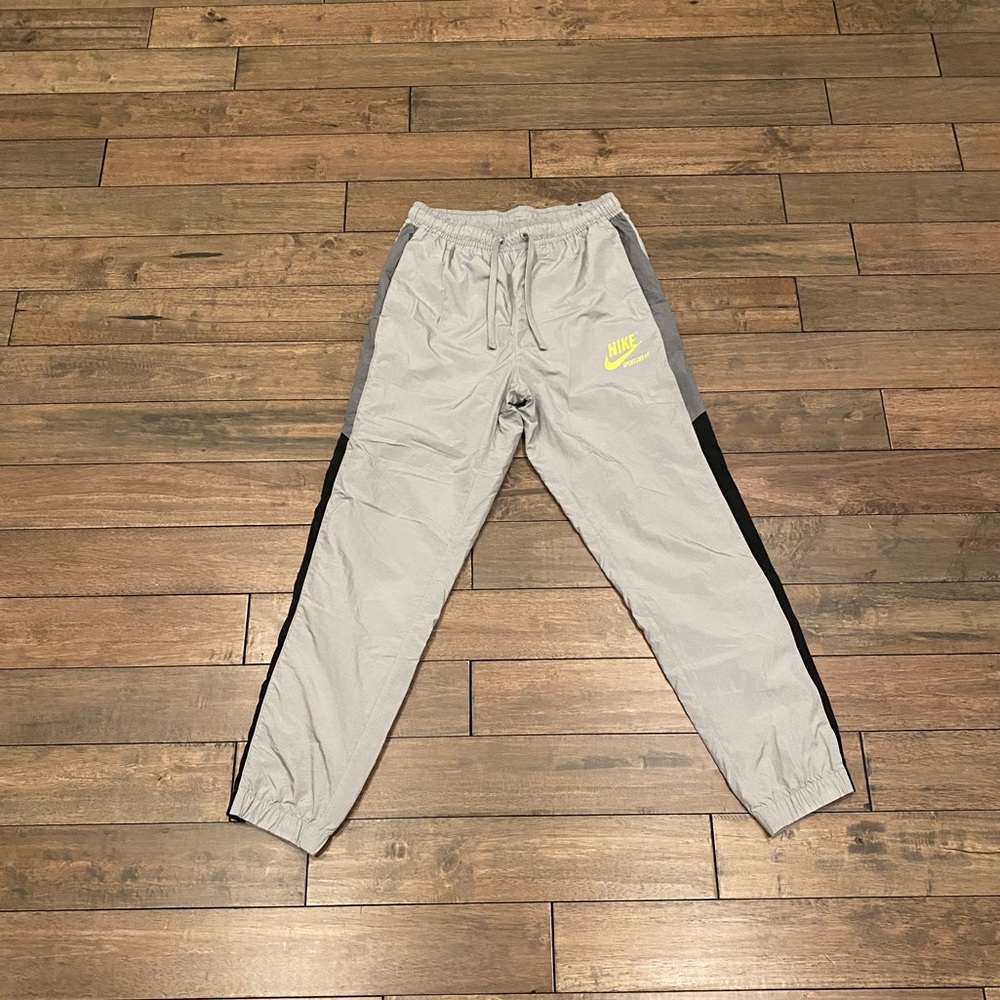 Nike Sportswear Windbreak Joggers